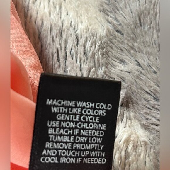 Torrid Clip Chiffon Mock Neck Halter Size 3X - Picture 11 of 11